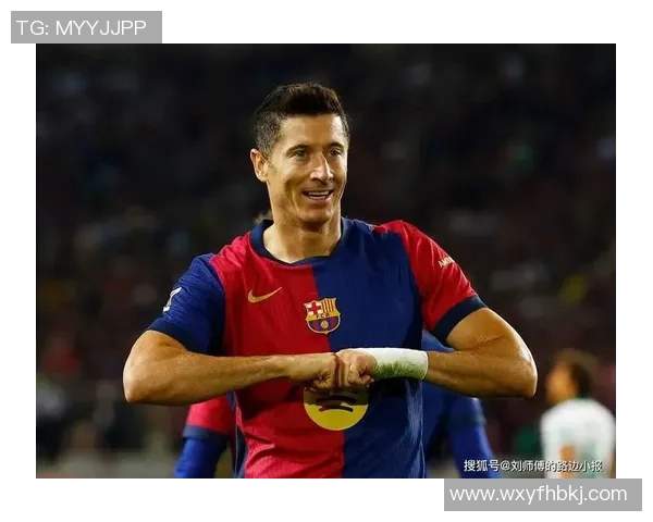 帅气足球明星的迷人外貌与场上风采兼具的完美魅力揭秘